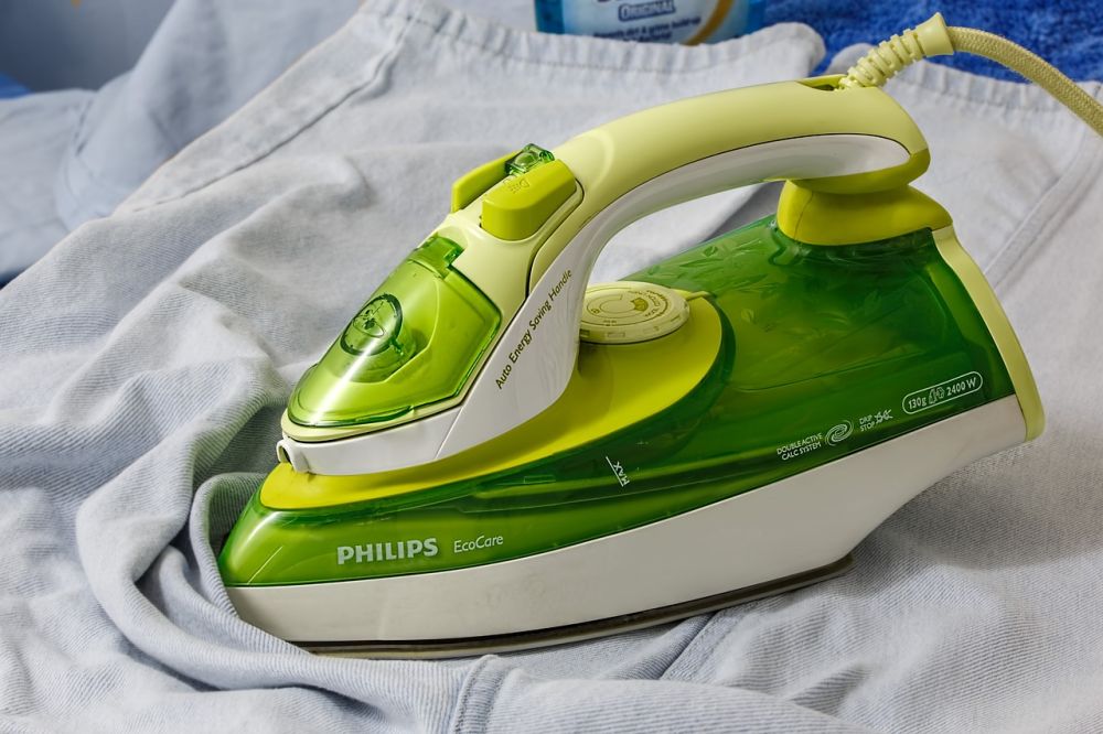 Ironing clothes with perfection.