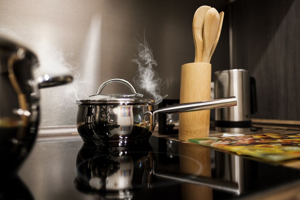 Disinfect the stove with alcohol.