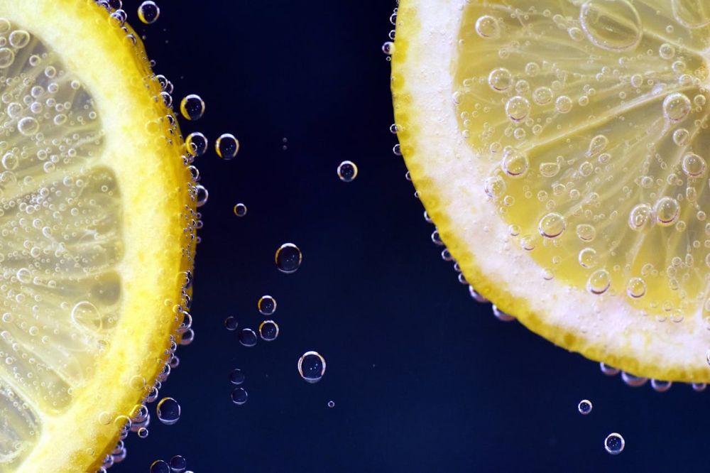 You can use lemons not only to make a tasty lemonade, but also to clean your home.